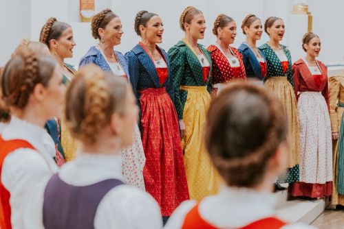 Ansambl LADO zaključit će slavljeničku godinu izvođenjem svečanih božićnih koncerata diljem Hrvatske